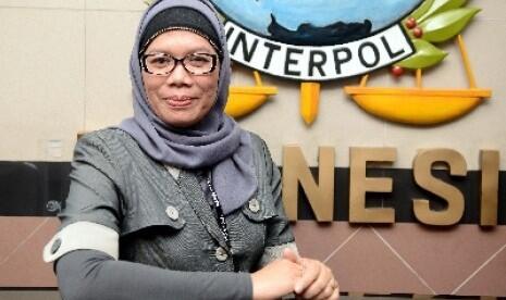 Hebat ! Polwan Ini Ingin Menghadap Kapolri dengan Menggunakan Jilbab