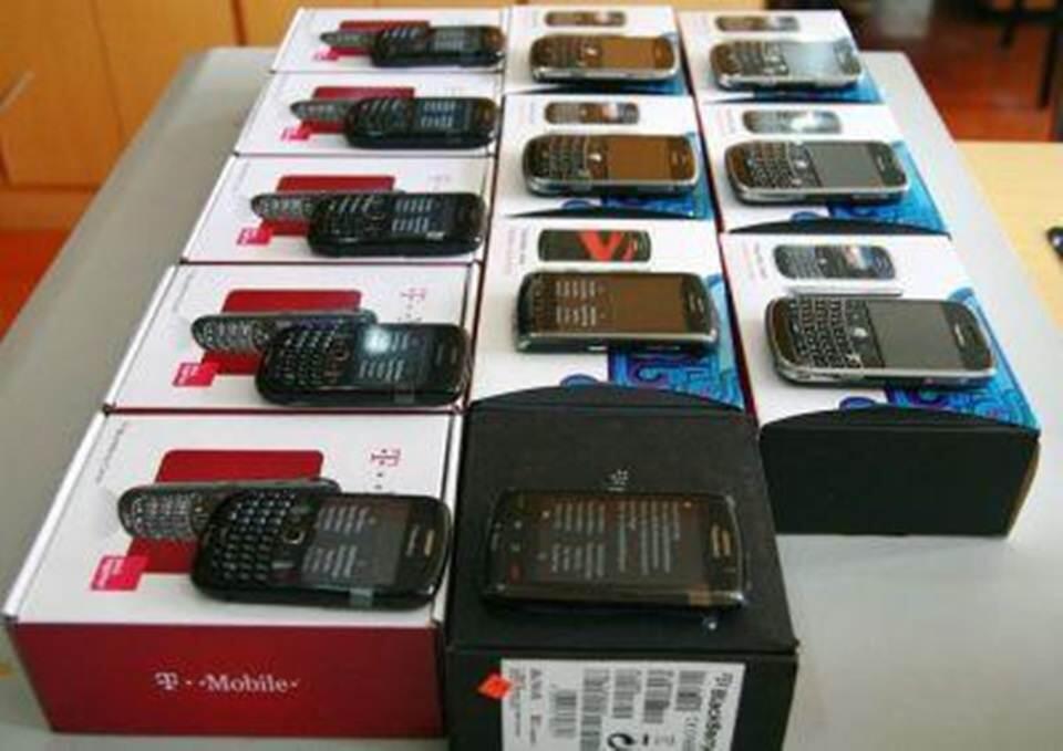 JUAL IPHONE 5S 32GB 2,3JT-PUSAT PENJUALAN IPHONE-BB-HTC DLL
