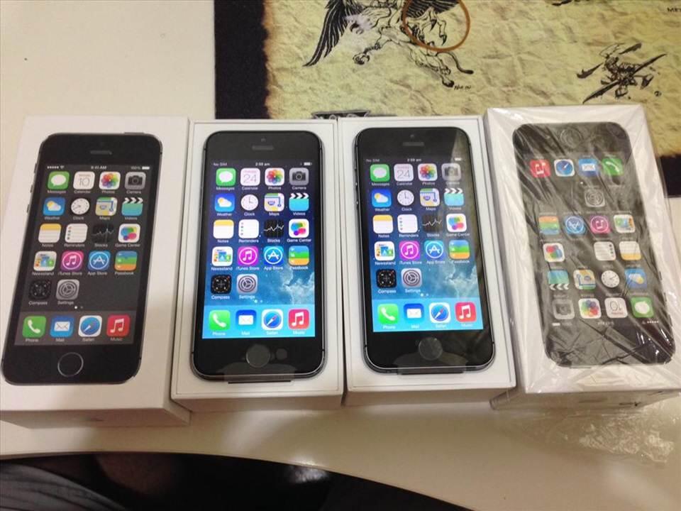 JUAL IPHONE 5S 32GB 2,3JT-PUSAT PENJUALAN IPHONE-BB-HTC DLL