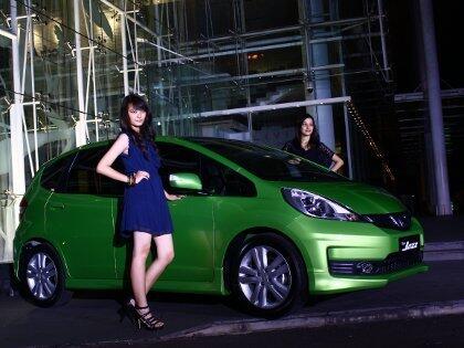 Harga Honda dan tdp murah cicilan super ringan brio , mobilio Jazz dan Freed