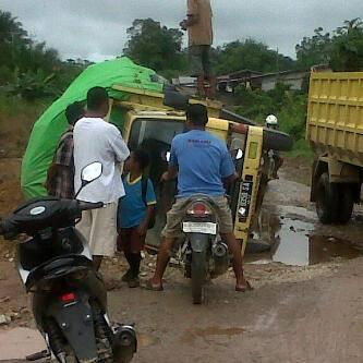 Kondisi jalan di daerah ane, MIRIS gan