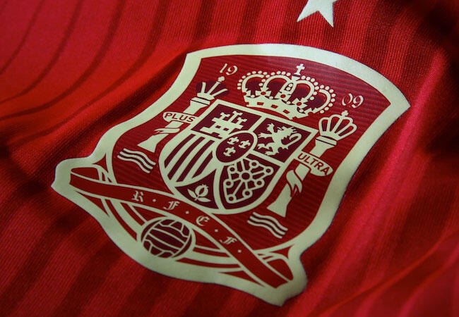 Adizero, Teknologi Yang Ciptakan Kostum Bola Teringan Yang Pernah Ada