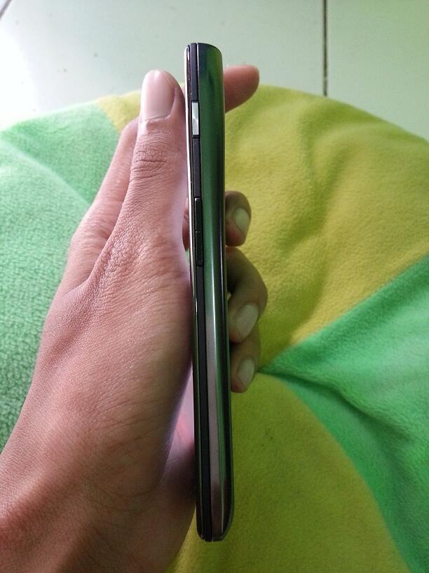 MOTOROLA RAZR MAXX buat MOTOLOVERS muluss plus OTTERBOX surabaya,sidoarjo,jakarta!!!!