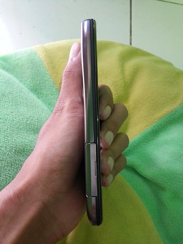 MOTOROLA RAZR MAXX buat MOTOLOVERS muluss plus OTTERBOX surabaya,sidoarjo,jakarta!!!!