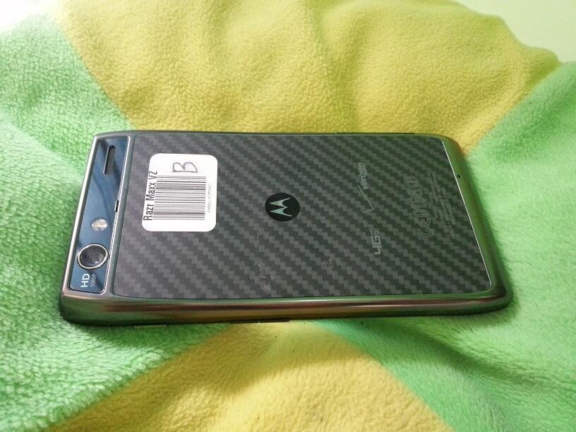 MOTOROLA RAZR MAXX buat MOTOLOVERS muluss plus OTTERBOX surabaya,sidoarjo,jakarta!!!!