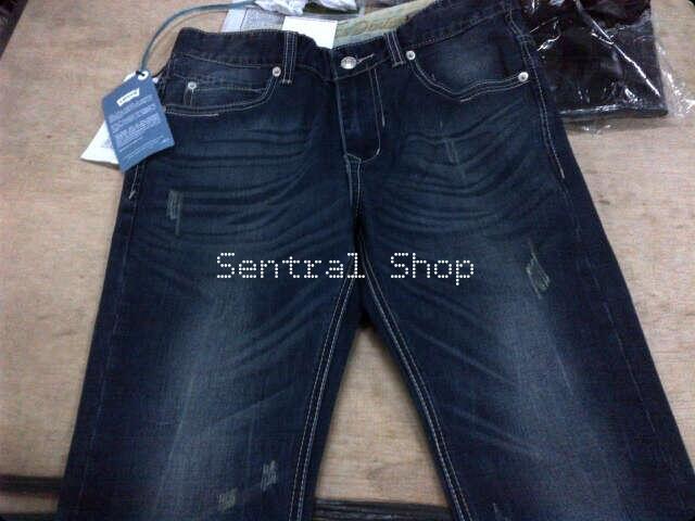 Terjual Celana  Jeans  dan  Baju  LEVIS 100 Original Import 