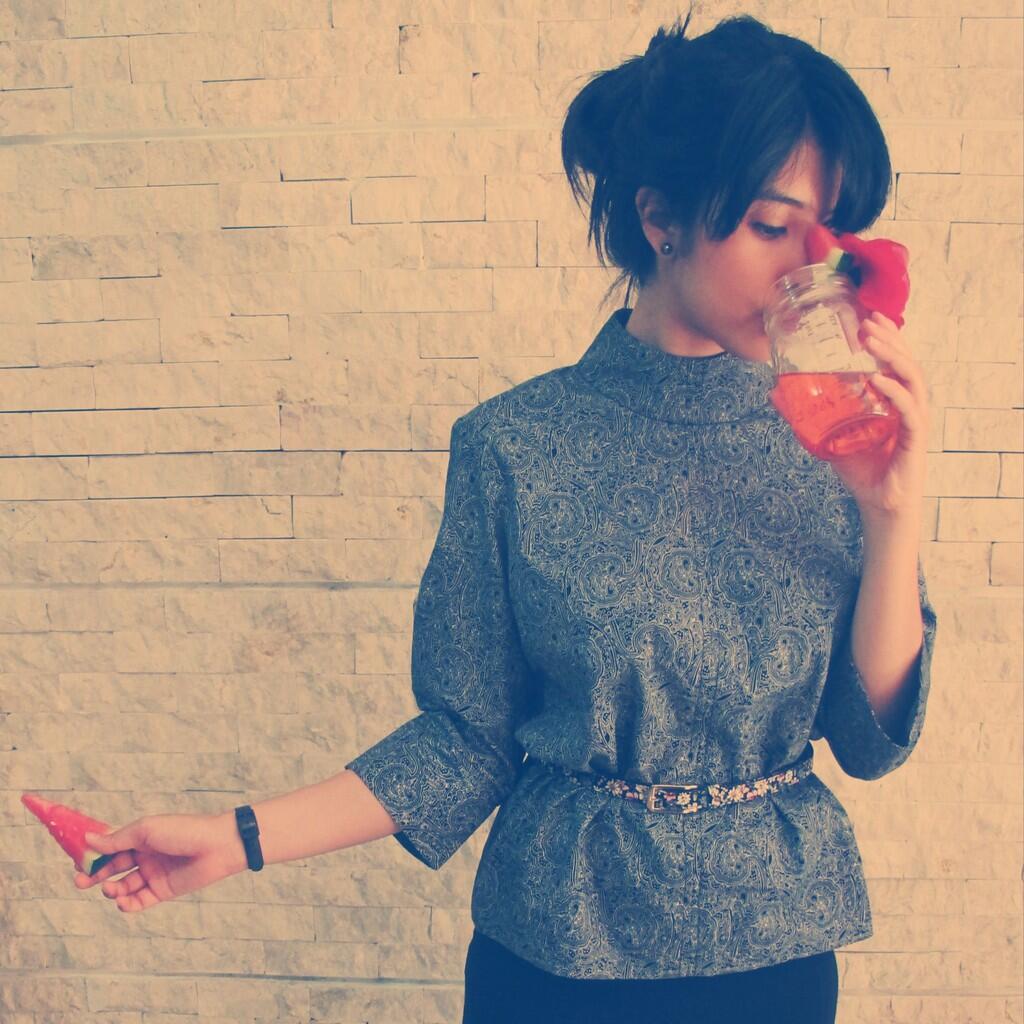 Korean Style (Unik): Overall Skirt, Floral Blazer, Long Cape, Accessories