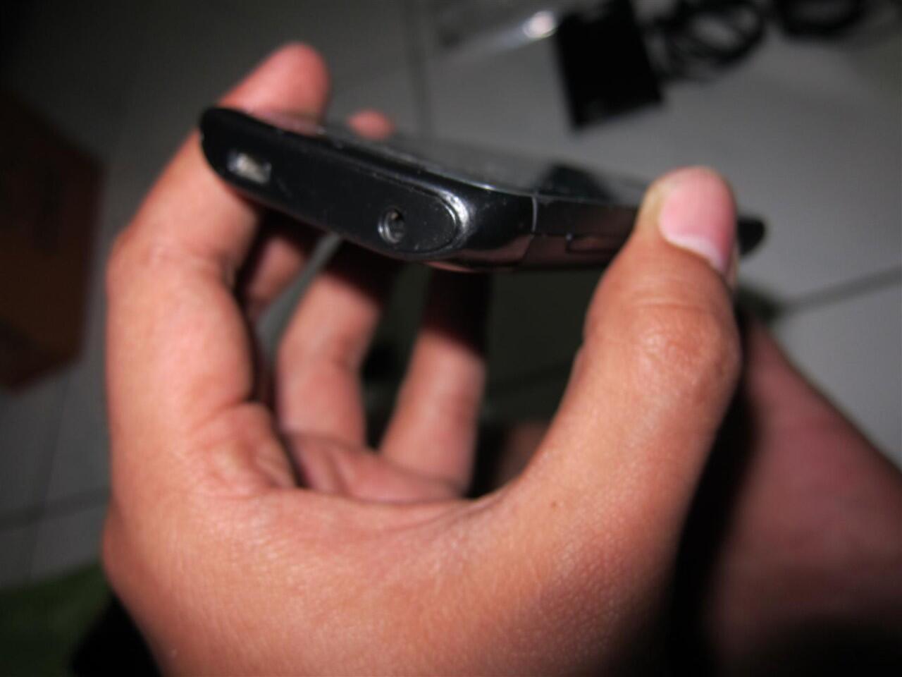 JUAL : Samsung Galaxy W GT-I8150 Black COD Jakarta