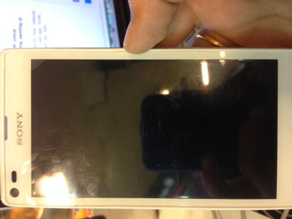 sony experia L white mulus 98% fullset baru 3bulan like new
