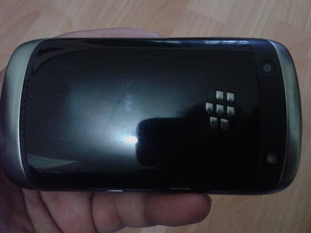 JUAL BB 9360 (Apollo) dan Samsung GT-S5570 (Galaxy Mini)