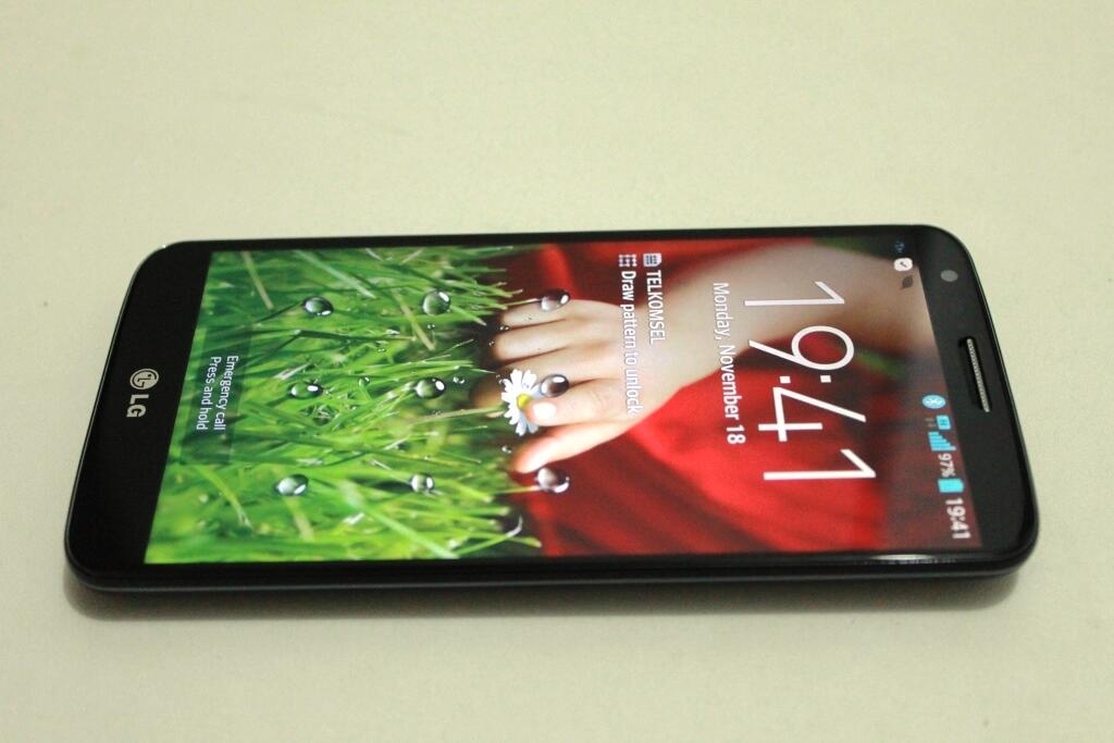 JUAL CEPAT LG G2 2 Minggu Pake Bonus Flip Cover Rp. 350rb Garansi Resmi LG Indonesia