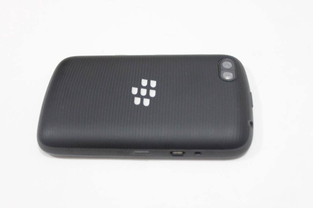 JUAL CEPAT BB BlackBerry Samoa 9720 Garansi TAM baru 1 Bulan Pake