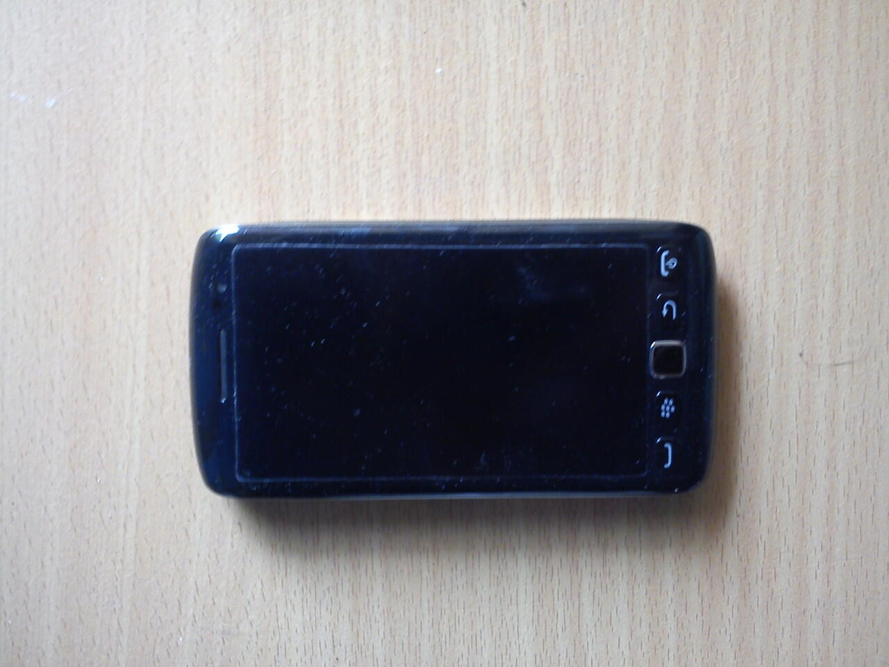 Blackberry Monza (Torch 3) masih mulus full set garansi 2 tahun!!!