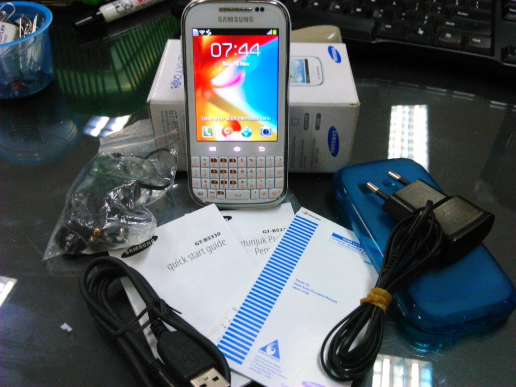 Samsung Galaxy Chat GT-B5330 WHITE
