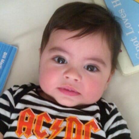 Imutnya Anak Shakira dan Gerard Pique (PICT++)