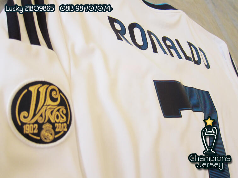 Real Madrid 2012-13 Longsleeve Nameset Ronaldo and Patch All Original
