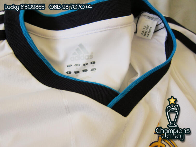 Real Madrid 2012-13 Longsleeve Nameset Ronaldo and Patch All Original
