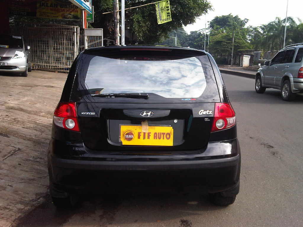 HYUNDAI GETZ 1.3 MT 2004 HITAM METALIK