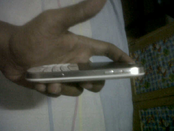 Blackberry Dakota putih 9900 mulus abizzz masih garansi