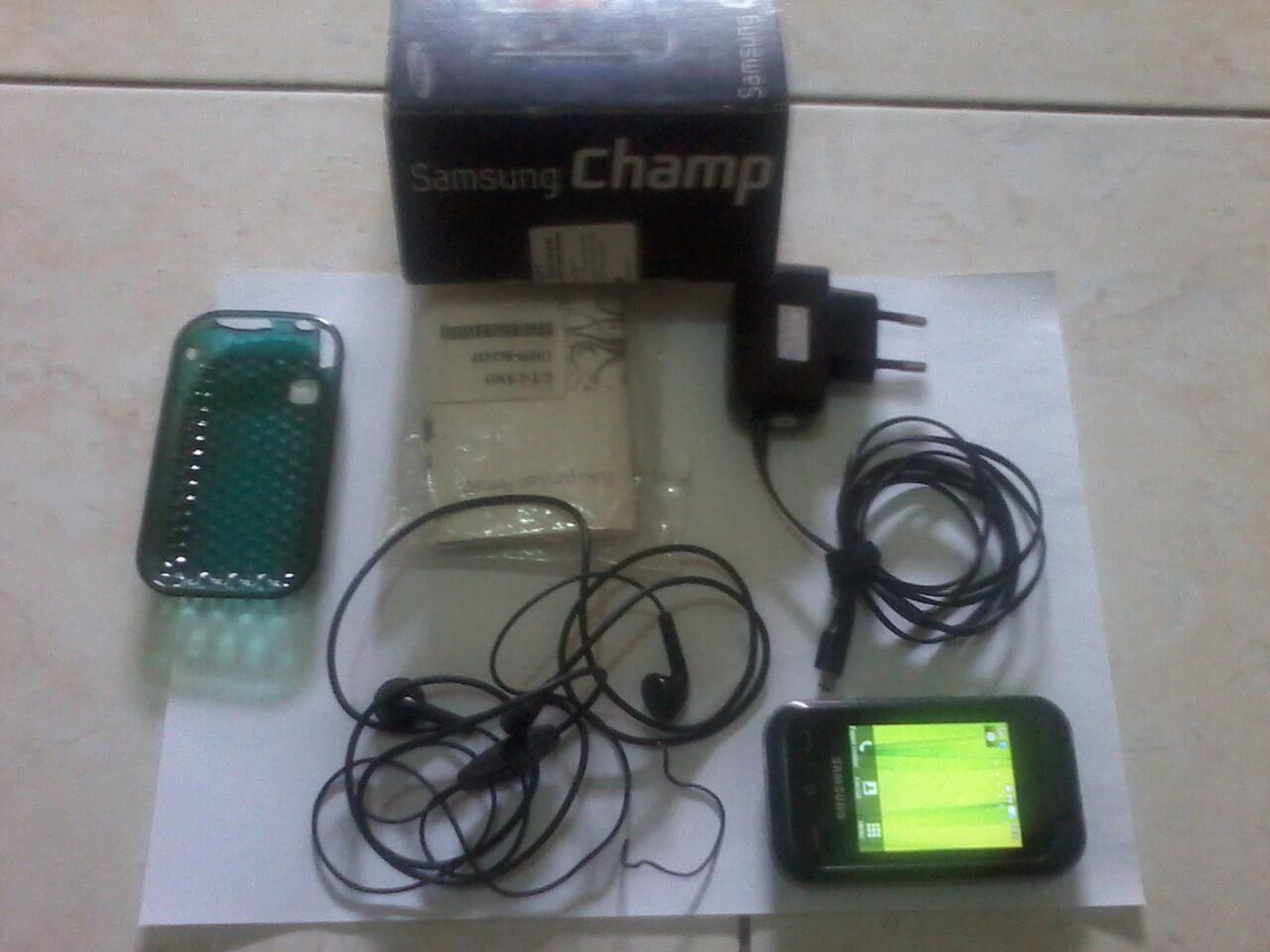 Samsung Champ GT-C3303i Fullset mulus.