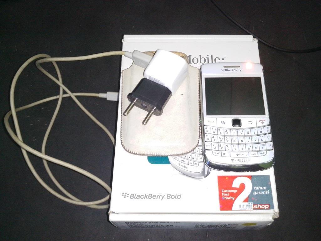 DIJUAL BB ONYX2 9780