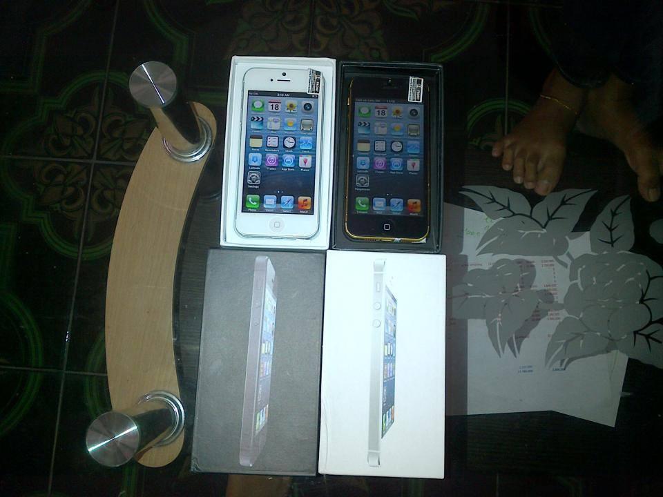 WTS replika iphone 5 gold series white n black ready kembali