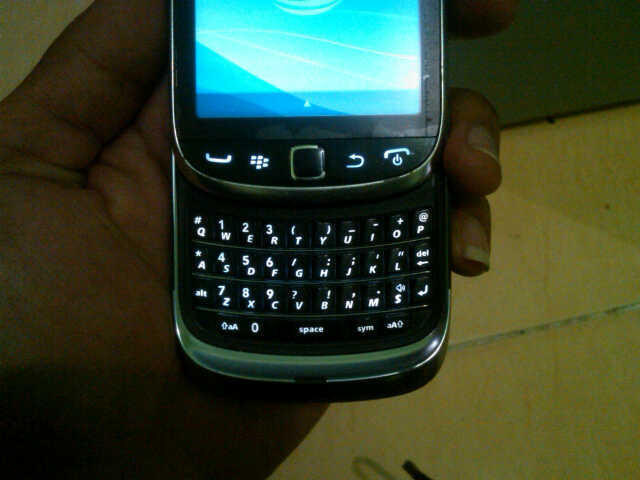 Blackberry Torch 2 9810 Black