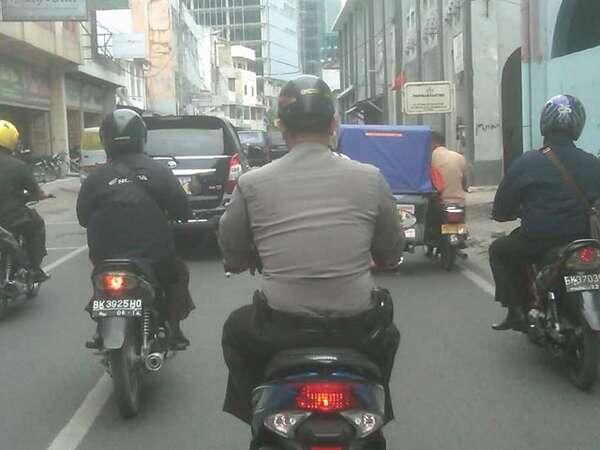 Helm Cetok?