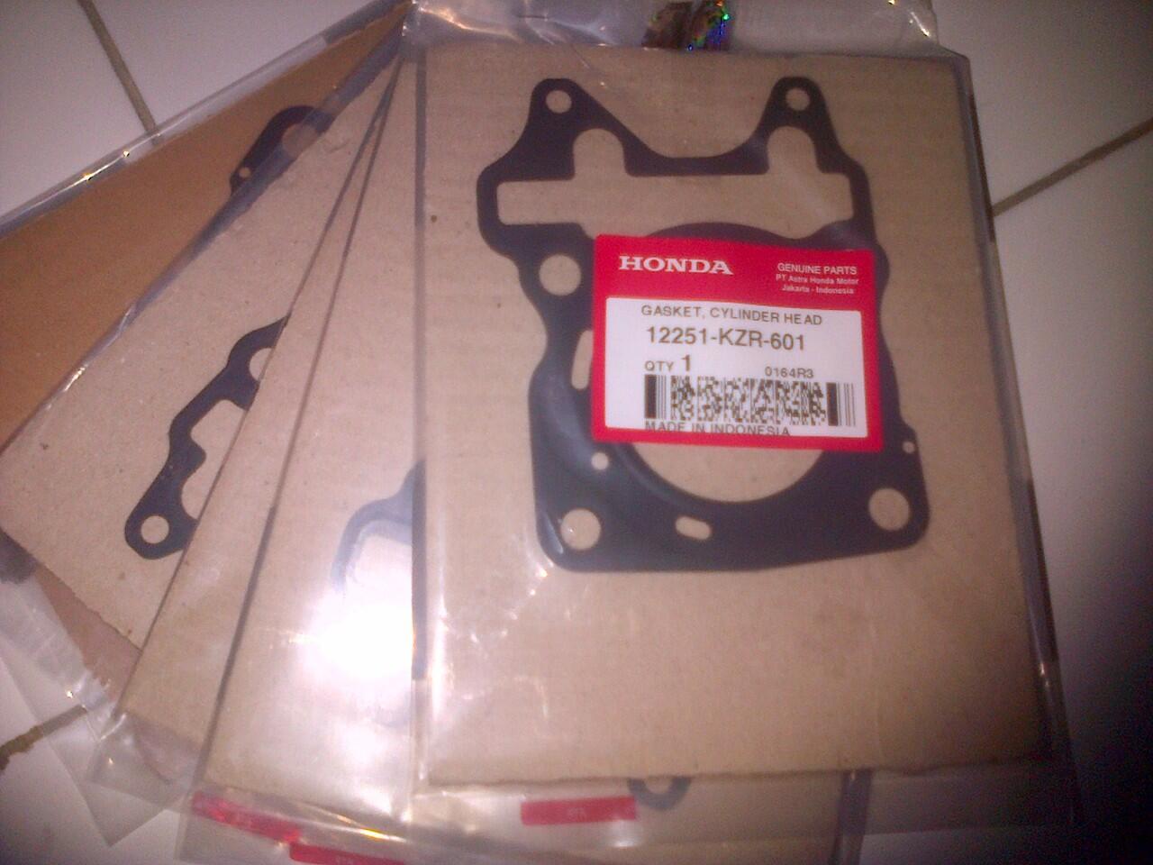 Terjual STANG SEHER CRANKSHAFT COMP VARIO 125 PGM FI 