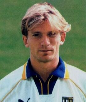 Random 90s Serie A Player 