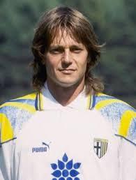 Random 90s Serie A Player 