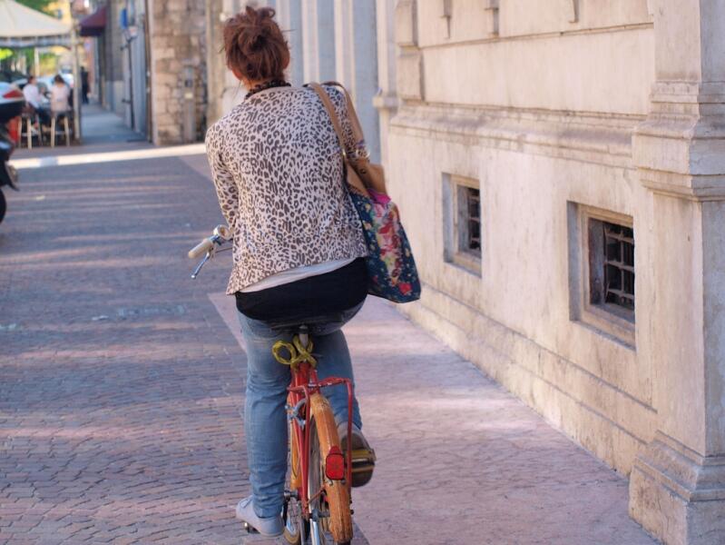 Italian Cycle Chic, Gaya Modis Goweser Cewek di Italia