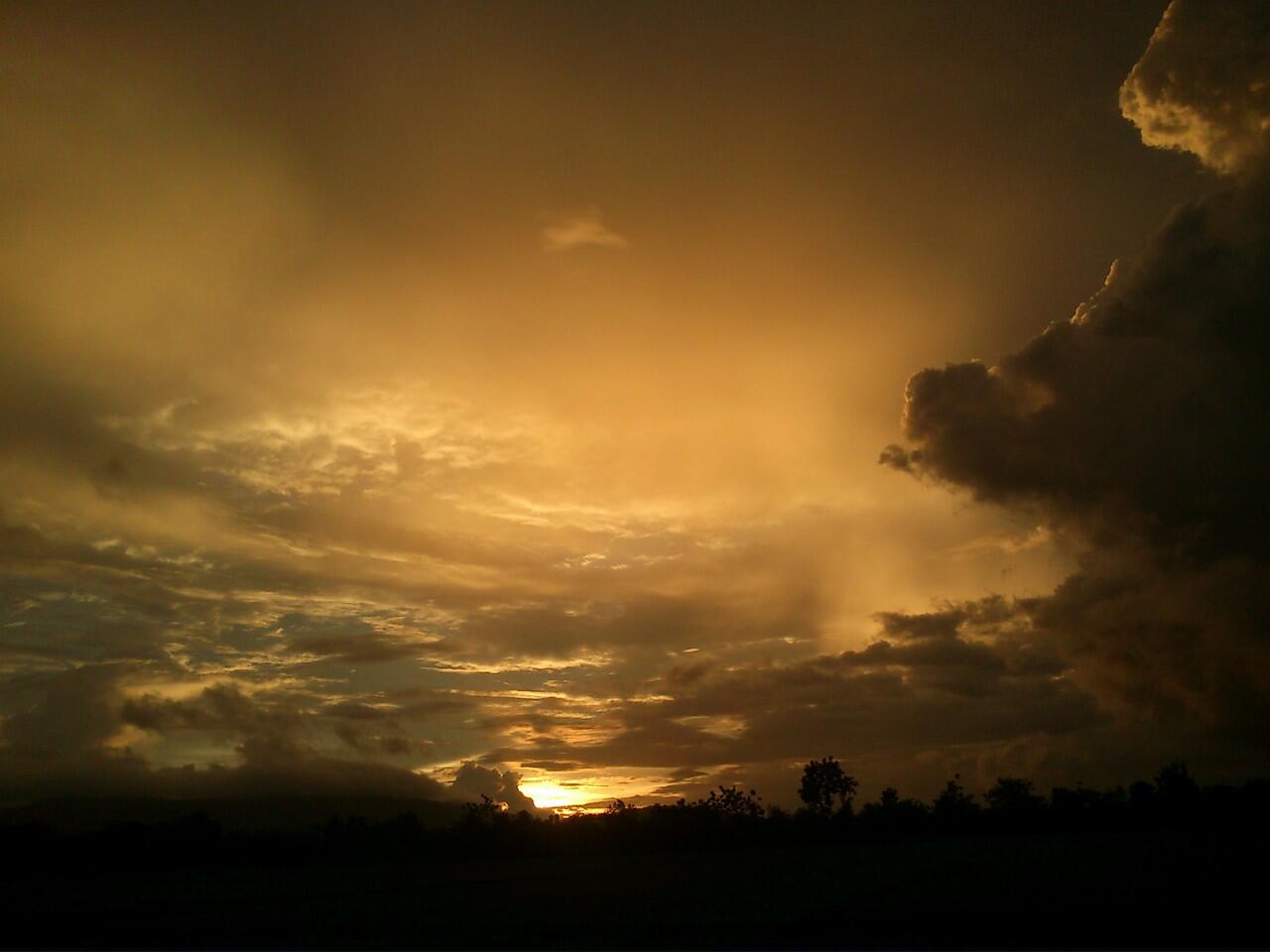 &#91;KEREN&#93; Senja di sore hari 19/11/2013