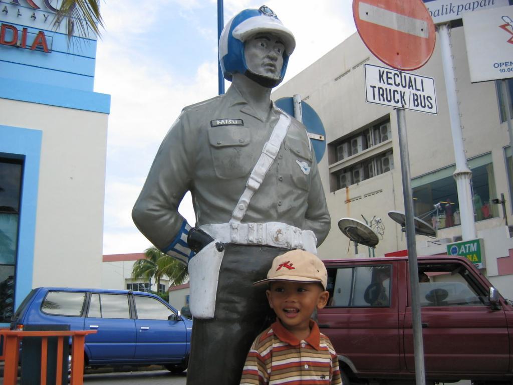 ADAKAH POLISI YANG BAIK &amp; JUJUR?