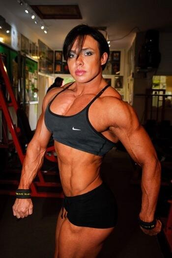 Wanita Cantik Berotot Kekar