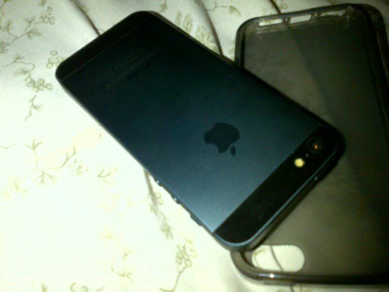 WTS iPhone 5 black 16gb (supercopy) murah-mulus!