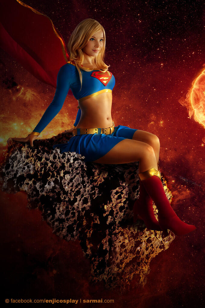 ENJI KNIGHT sang super girl 