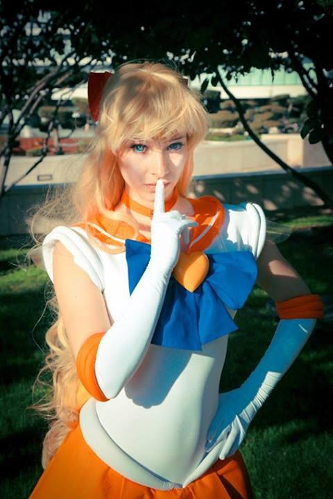 ENJI KNIGHT sang super girl 