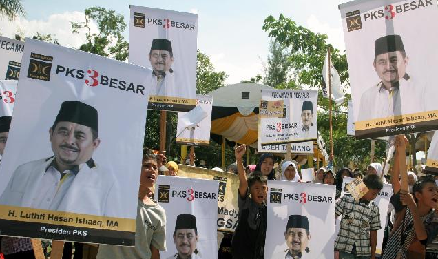 &#91;PIC&#93; Luthfi Syaratkan Calon Mantu setor 4,6 miliar buat menikah