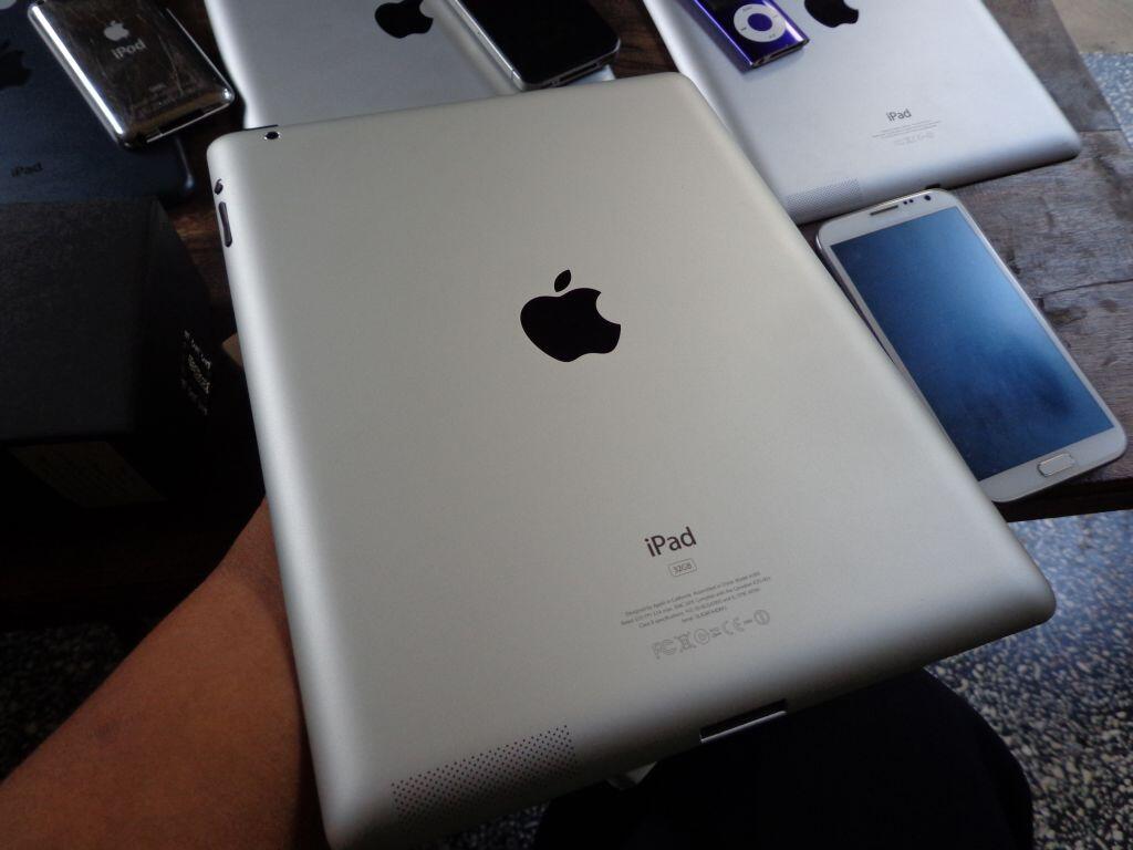 iPad 2 wifi only 32gb white muraah 2.750