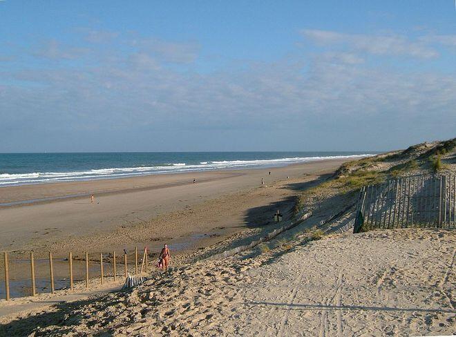 Pantai-Pantai Bugil di Seluruh Dunia, Ada Kuta Lho Indonesia juga punya Gan