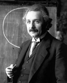 PENTING!! MENGENAL SIAPA ITU ALBERT EINSTEIN DAN KATA-KATA MUTIARANYA