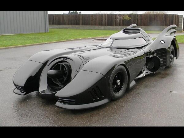Replika Mobil Batman, Keren Banget Gan!