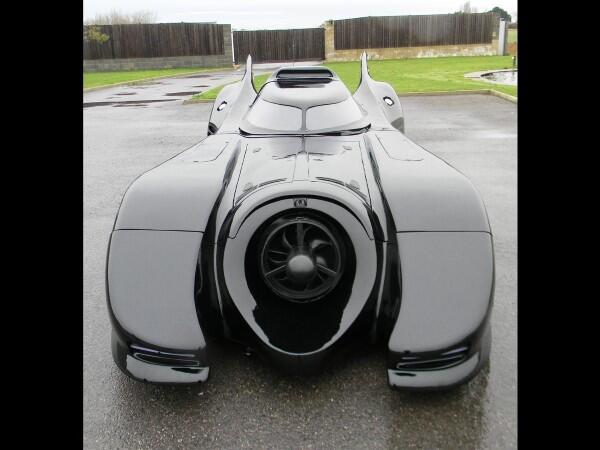 Replika Mobil Batman, Keren Banget Gan!
