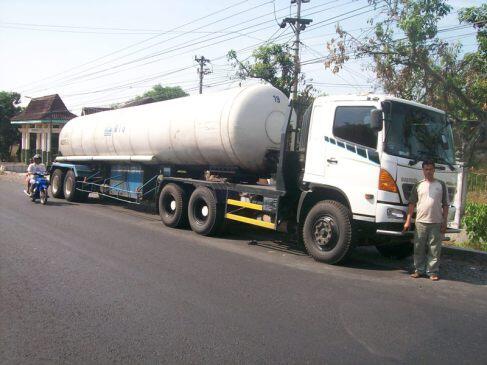 Perbedaan Muatan Truck Indonesia Dengan luar negeri