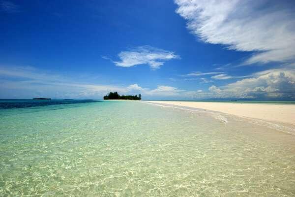 Pulau Dodola, Surga Dunia Milik Maluku