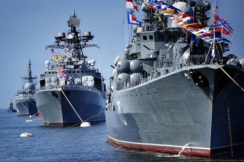 (Gambar) Rossiya Navy Day.
