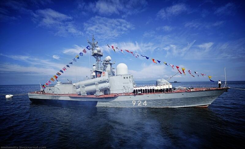 (Gambar) Rossiya Navy Day.
