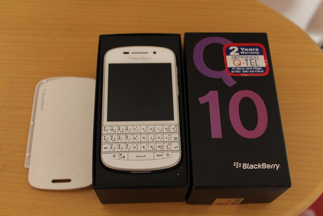Terjual Blackberry Q10 Warna Putih ex garansi Berindo 