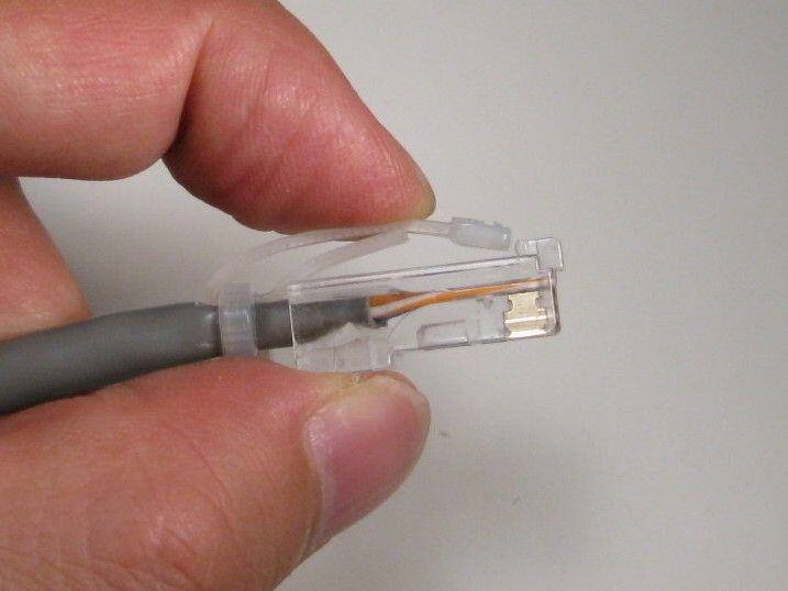 Memperbaiki Konektor Lan Yang Patah (Ethernet Plug)